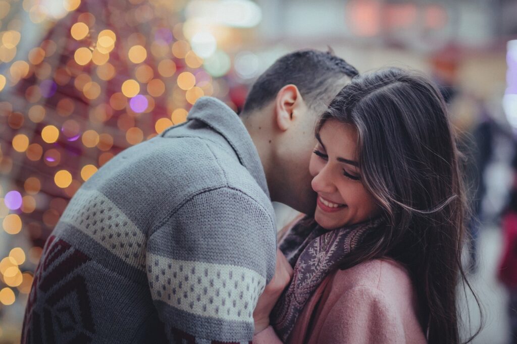 The Importance of Emotional Intimacy in Relationships 3 g7c652df51b8472516cb6bd5537746fb472ec5844c0c4ccf5ddfe2a6e36165d664a4011afea241f69bd08c5010531e3e859c6d71e08090712eb5efe0ecfb39370 1280 2594745