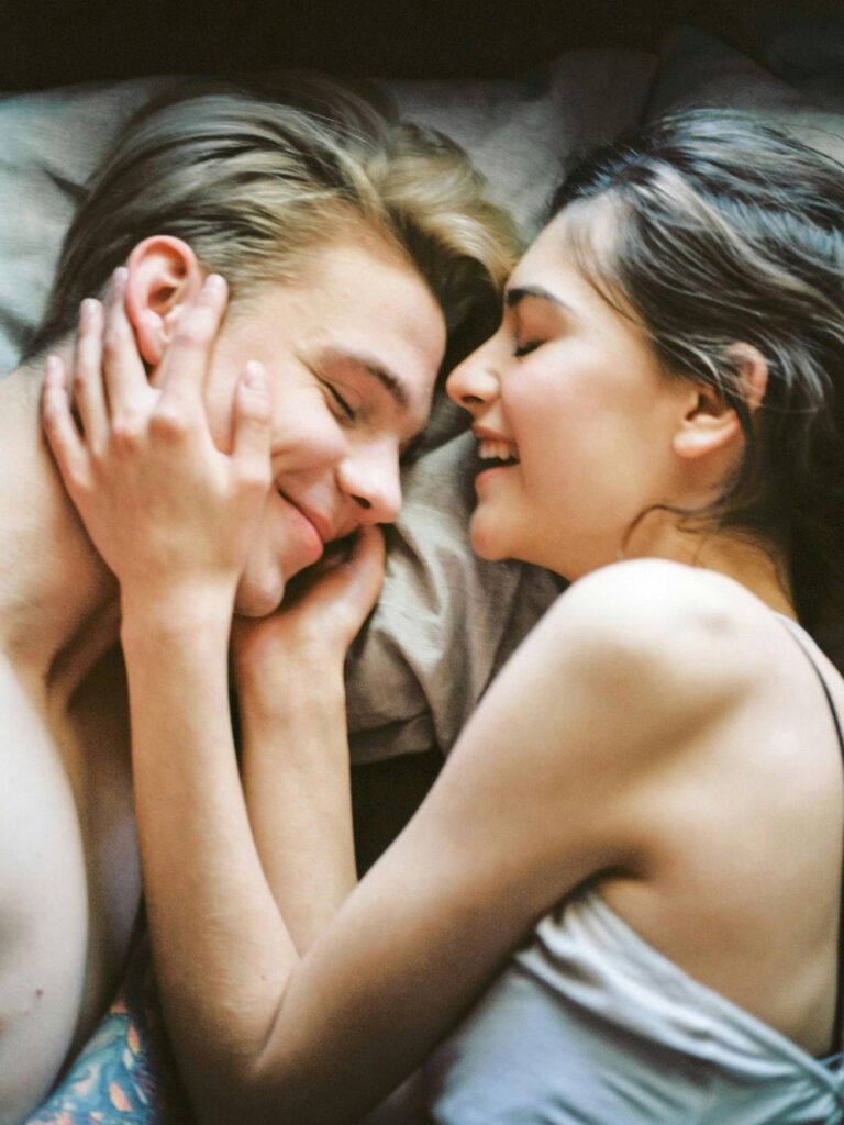 How to Build Trust in a Relationship 3 pexels photo 414032 414032