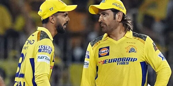 IPL 2025: MS Dhoni and Vijay Shankar's Record-breaking Struggles in CSK's Chase Against DC