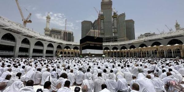 Saudi Arabia Implements Temporary Visa Ban on 14 Nations